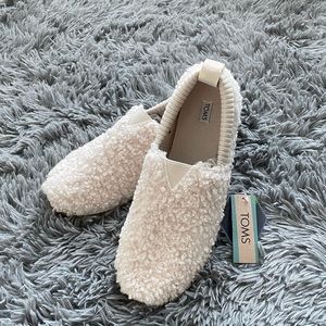 NWT Toms Alpargata Resident